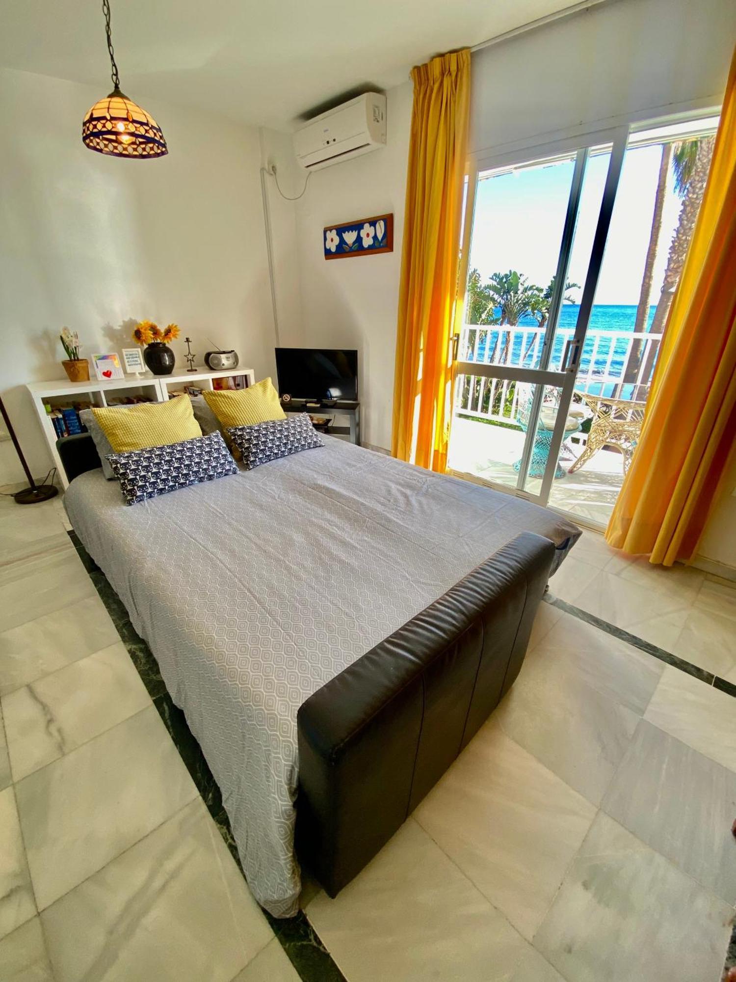 First Line Torrox Costa Apartment Exterior photo